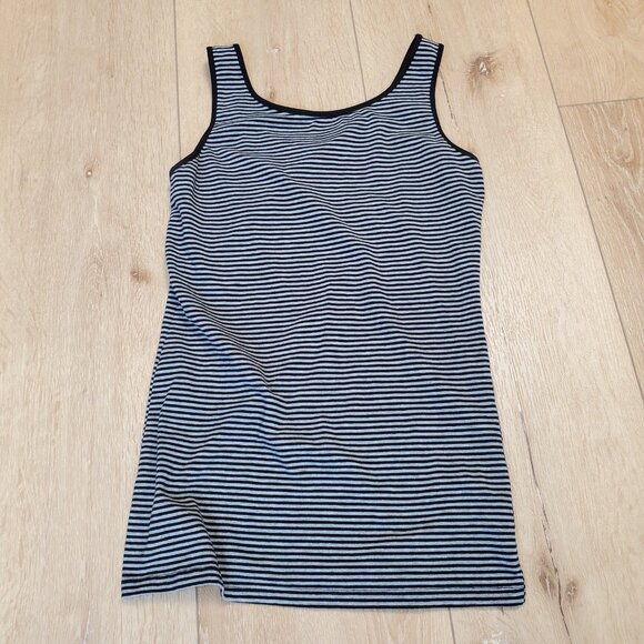 Duluth Trading Tank Black & Gray Striped Classic Womens Small No-Yank Utility - Picture 6 of 10